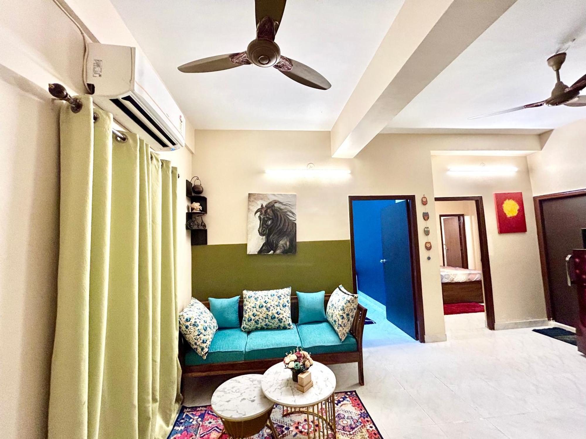 Cozy 2Bhk Apt Near Ruby Hospital & Em Bypass Calcutta Exteriör bild