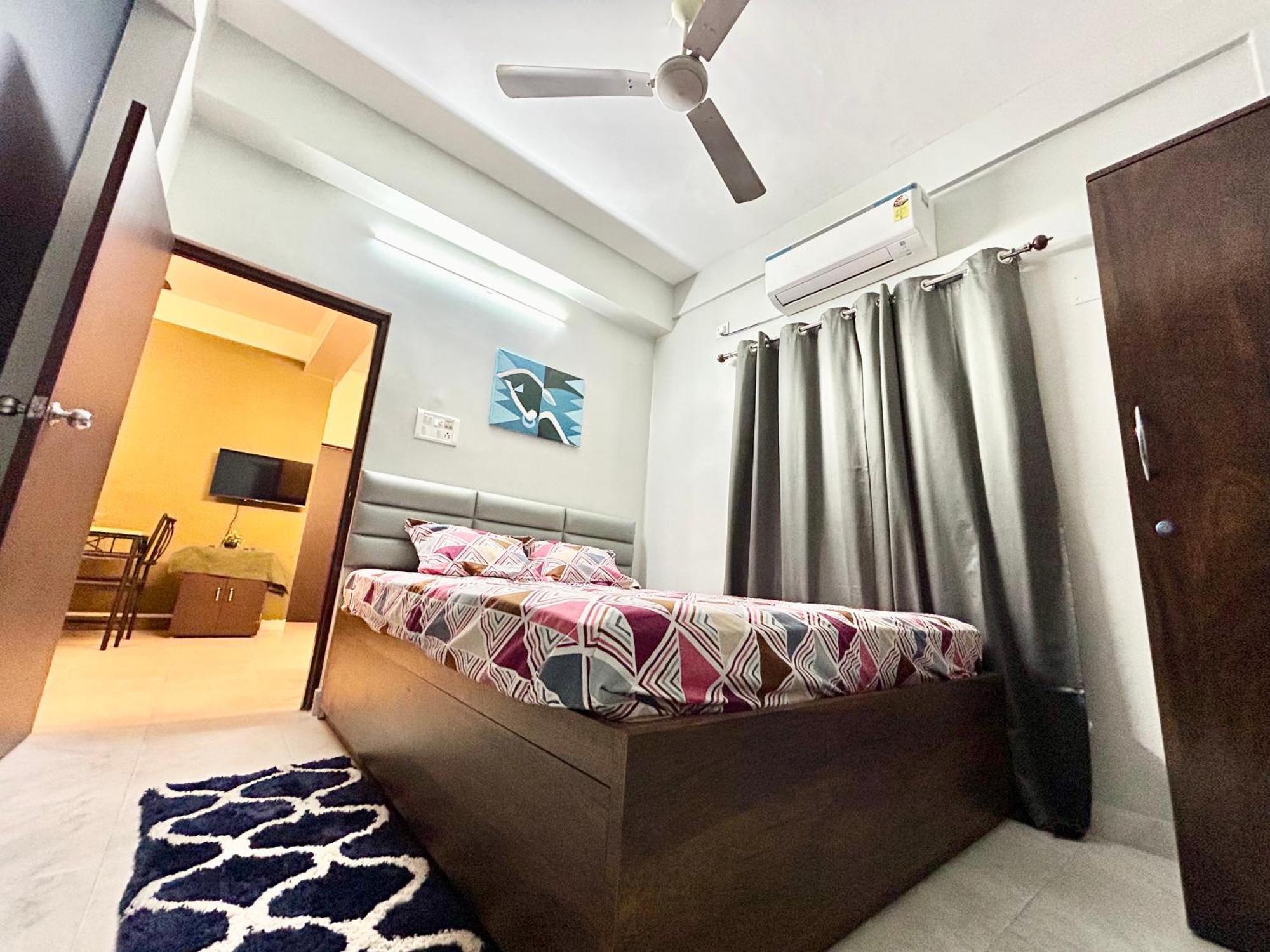 Cozy 2Bhk Apt Near Ruby Hospital & Em Bypass Calcutta Exteriör bild