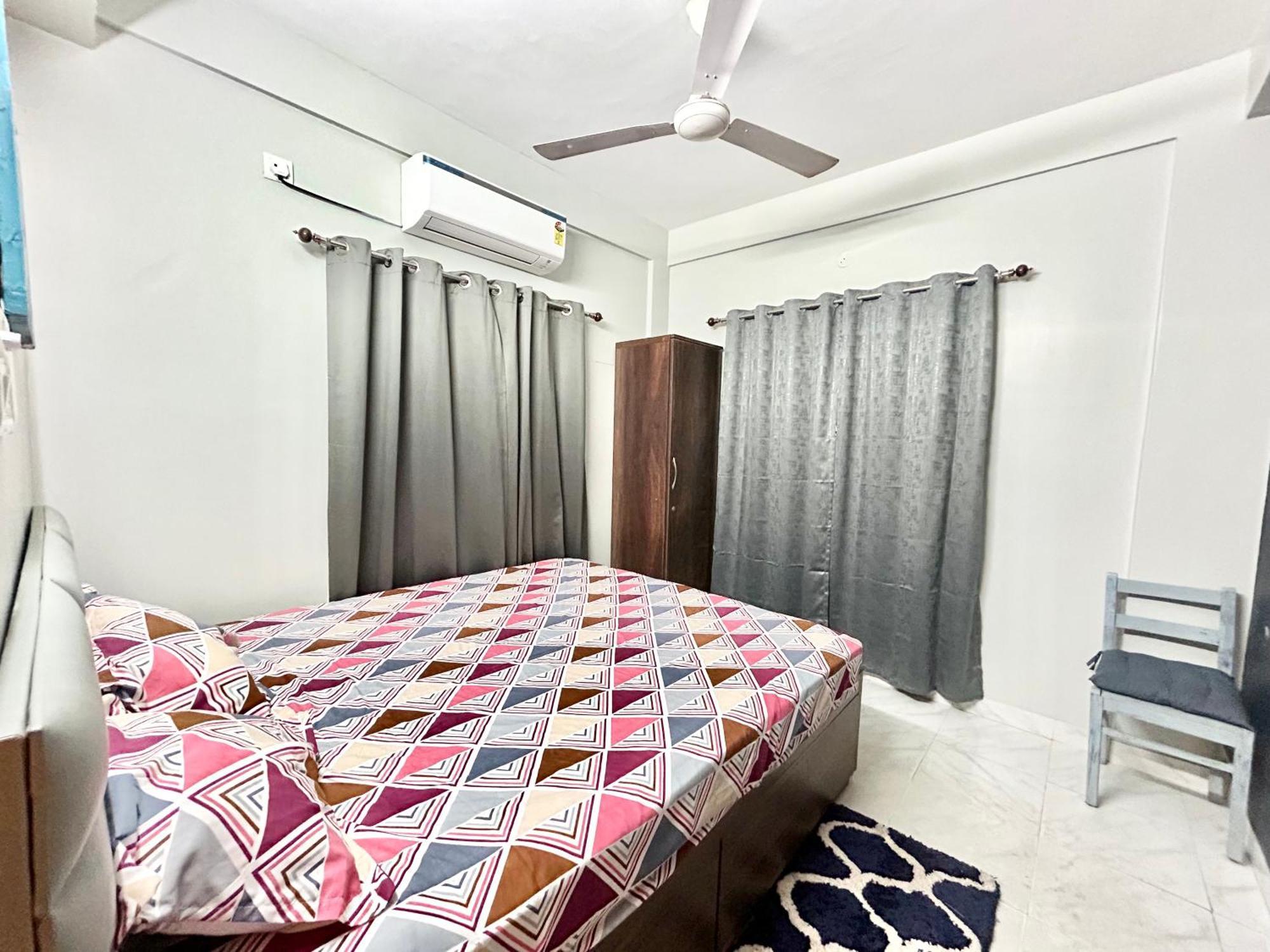 Cozy 2Bhk Apt Near Ruby Hospital & Em Bypass Calcutta Exteriör bild